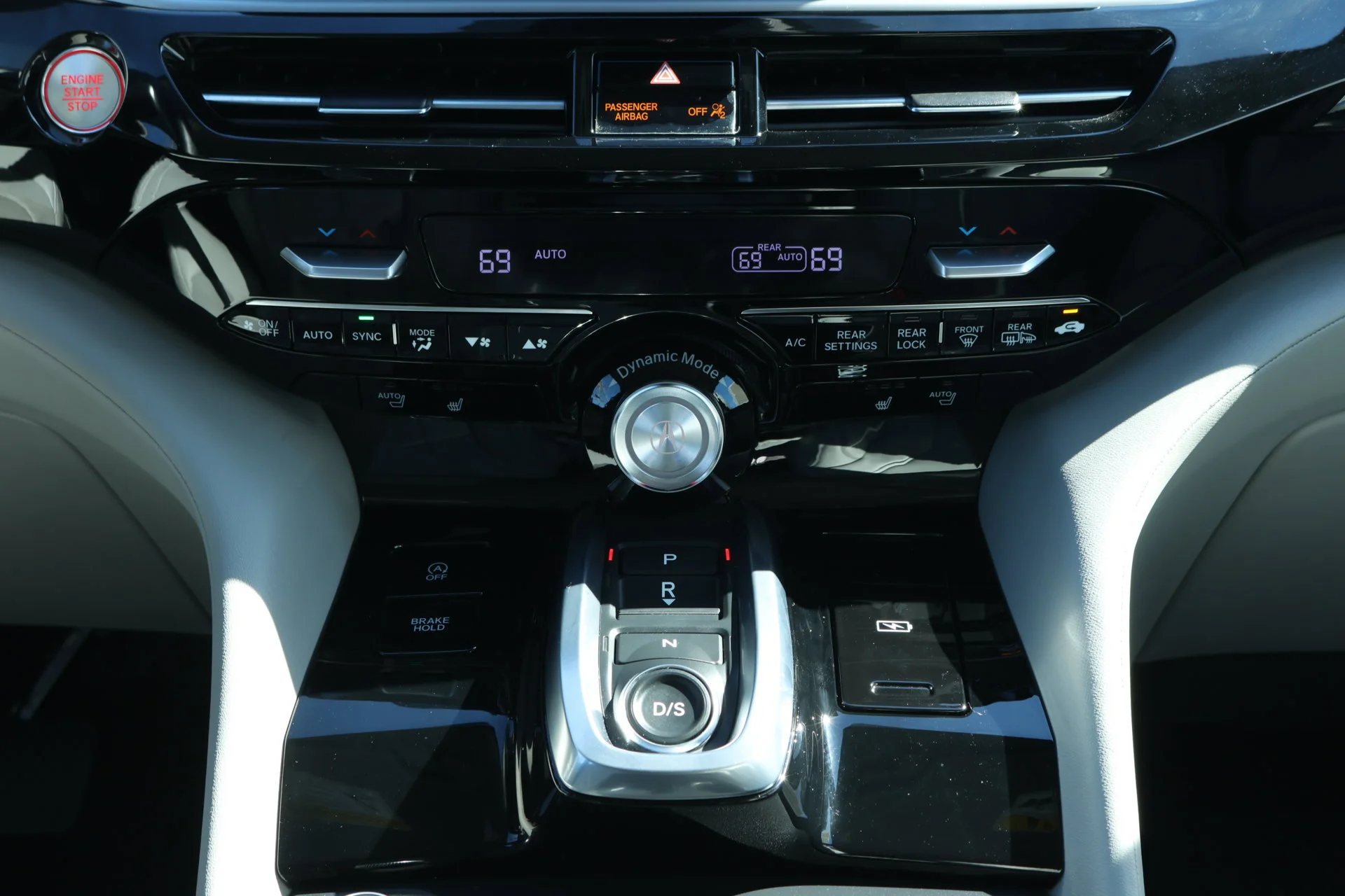 Certified Used 2026 Solar Silver Metallic Acura with Technology Package image 41