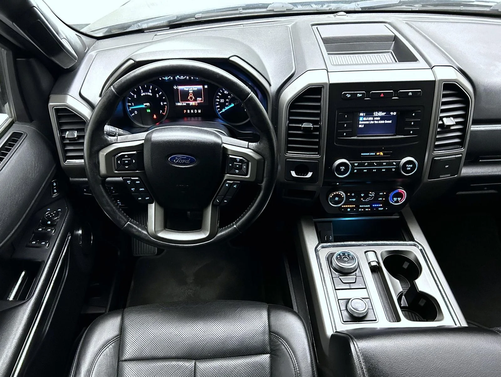 Used 2018 Gray Ford XLT image 12
