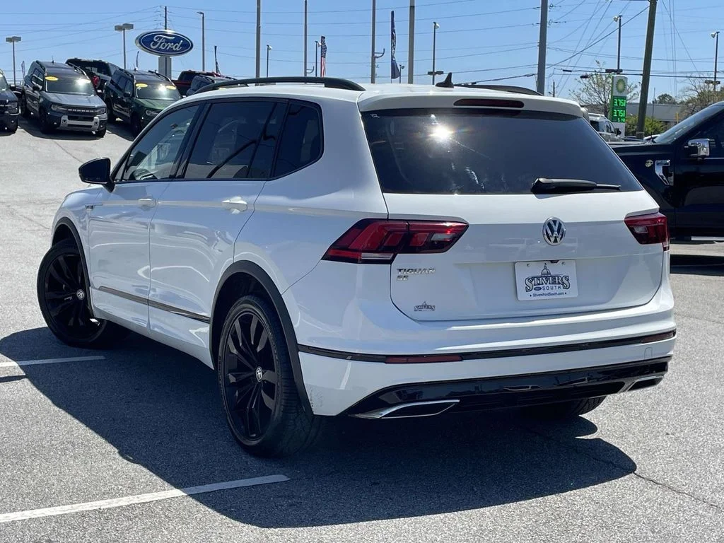 Used 2021 White Volkswagen 2.0T SE R-Line Black image 4