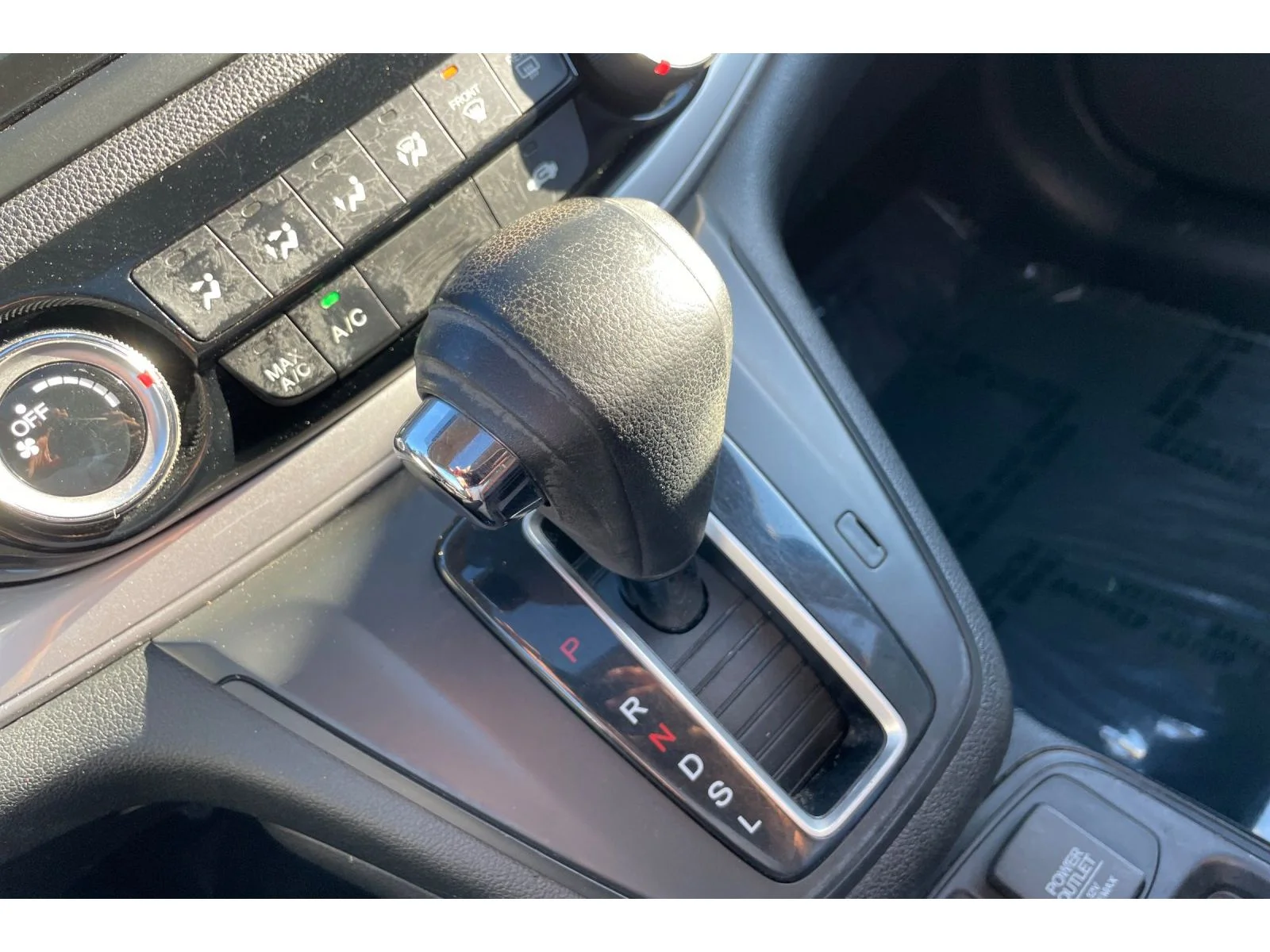 Used 2015 White Diamond Pearl Honda EX image 32
