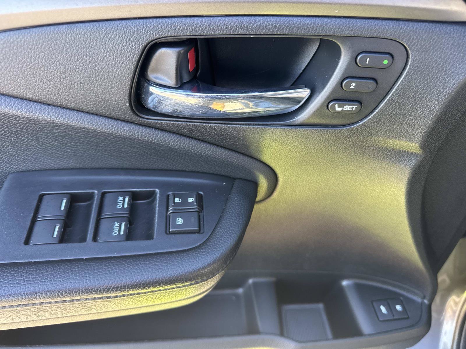 Used 2020  Honda EX-L image 19