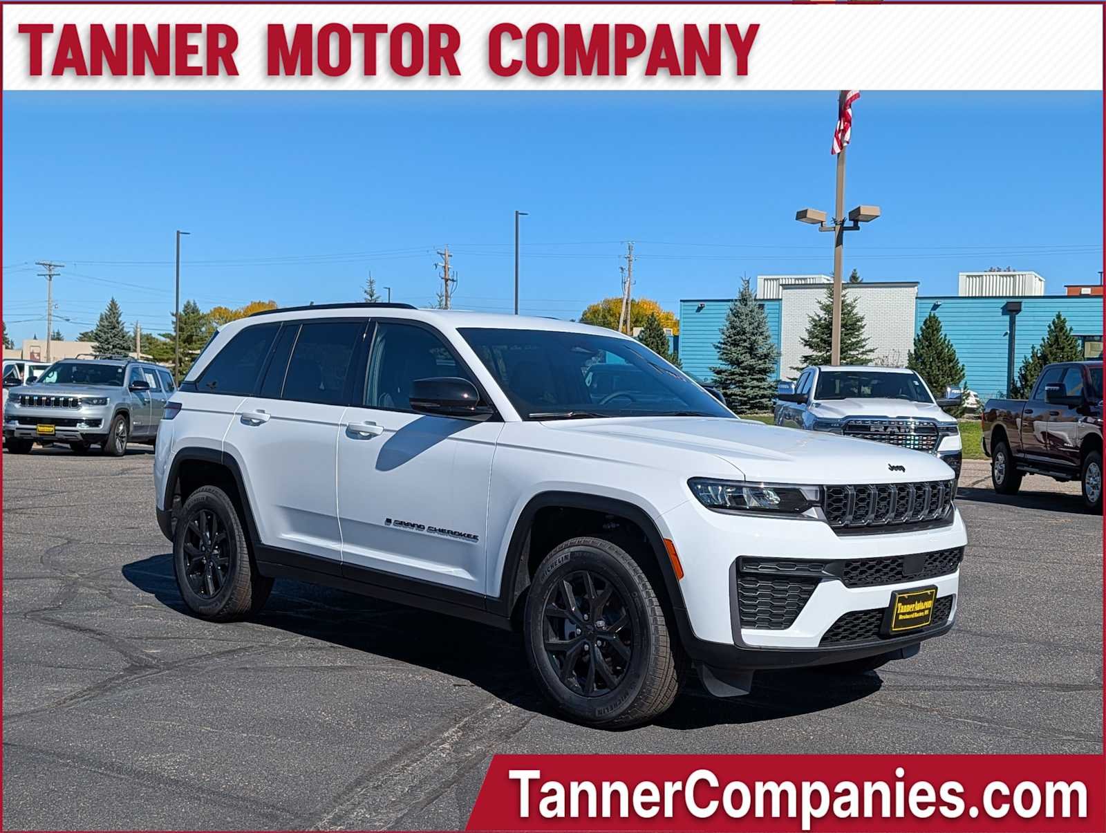 2026 Jeep Grand Cherokee Laredo Altitude