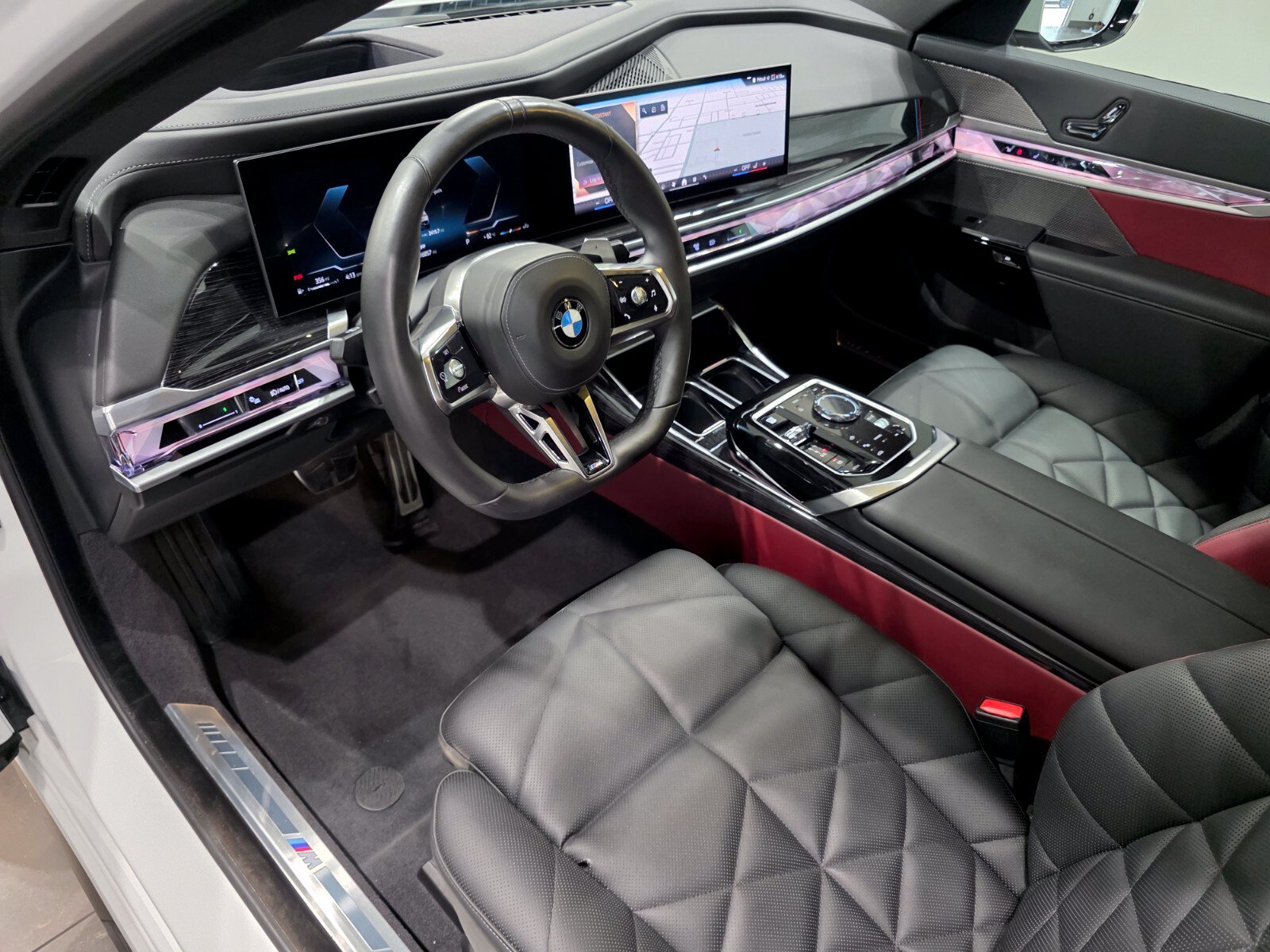 Used 2025 Alpine White BMW 740i xDrive Sedan image 7