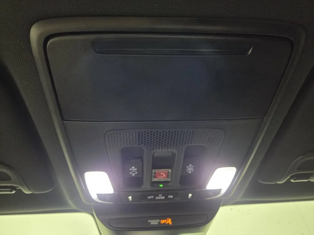Used 2025 Milano Red Acura w/A-Spec Package image 13