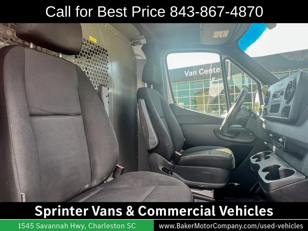 Used 2020 White Freightliner Base image 6