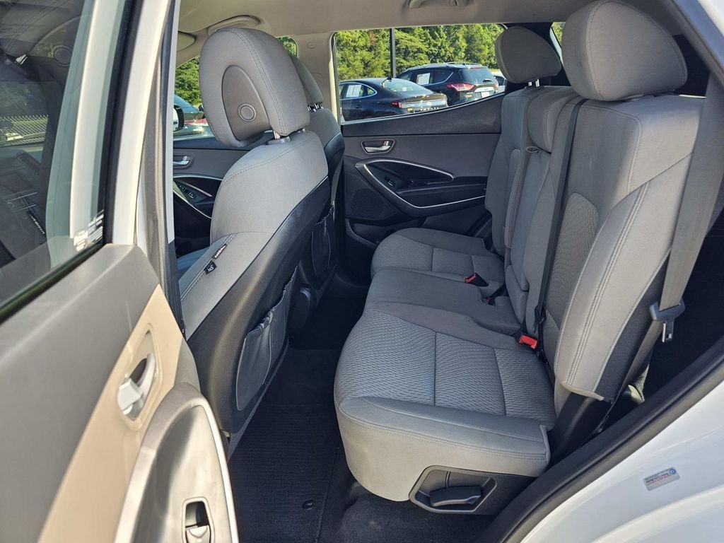 Used 2017 White Hyundai 2.4 Base image 37