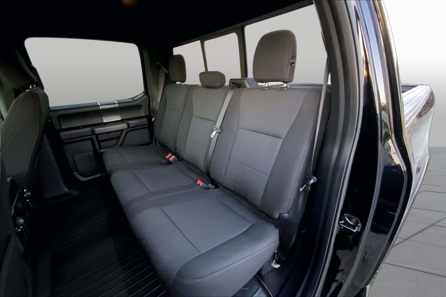 Used 2018 Shadow Black Ford XLT image 19