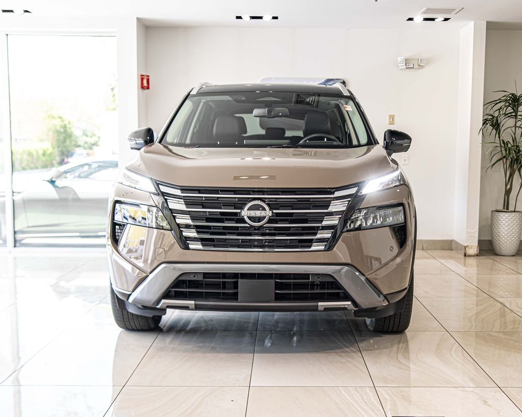 Used 2025 Black Nissan SL image 2