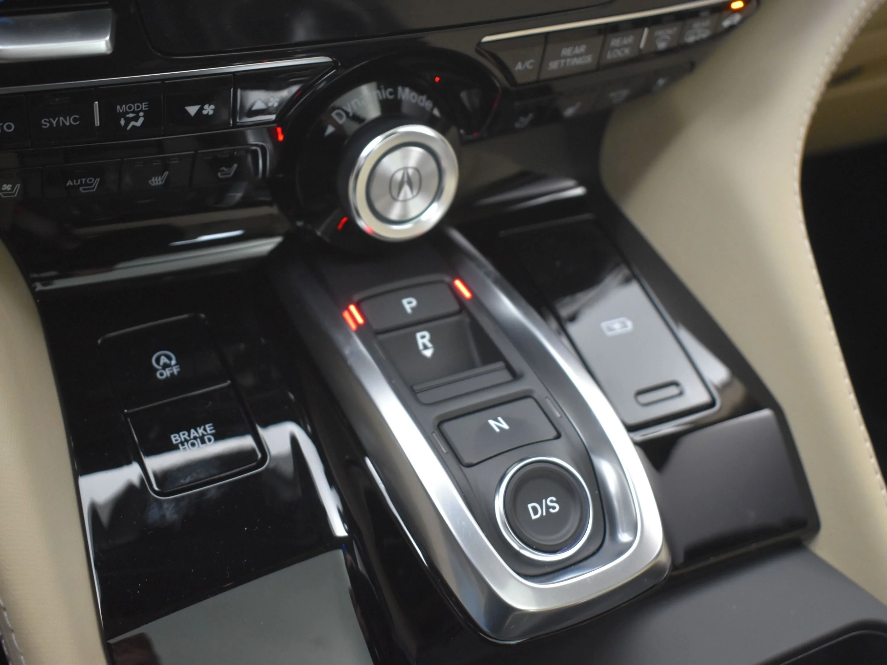 New 2026 White Acura w/Advance Package image 18