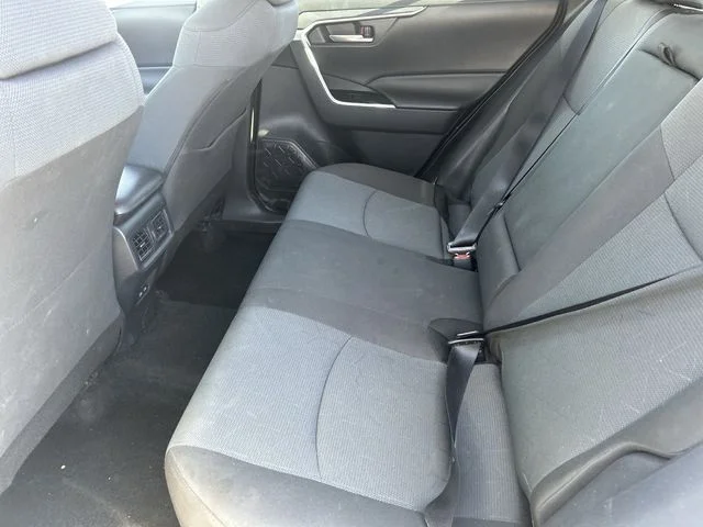 Used 2025 Silver Sky Metallic Toyota XLE image 18