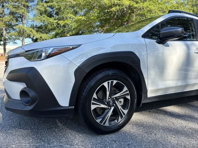 Used 2024  Subaru premium image 10