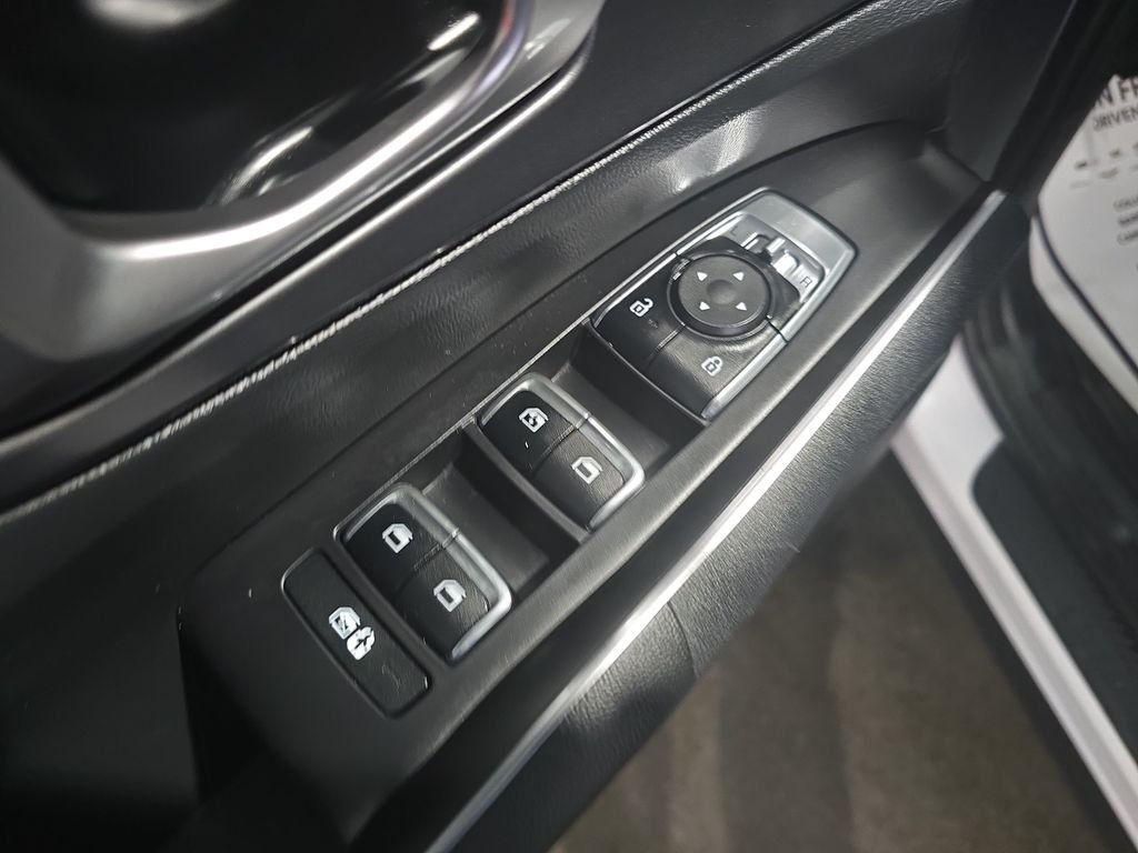 Used 2024 White Kia LX image 13