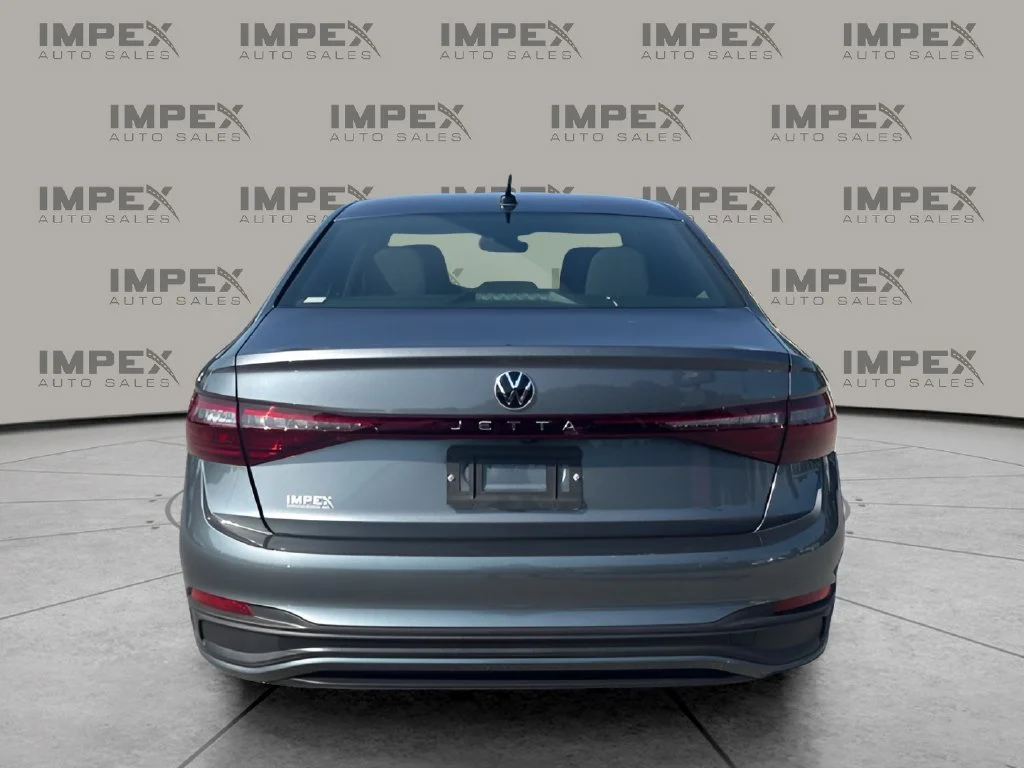 Used 2025 Gray Volkswagen 1.5T Sport image 4