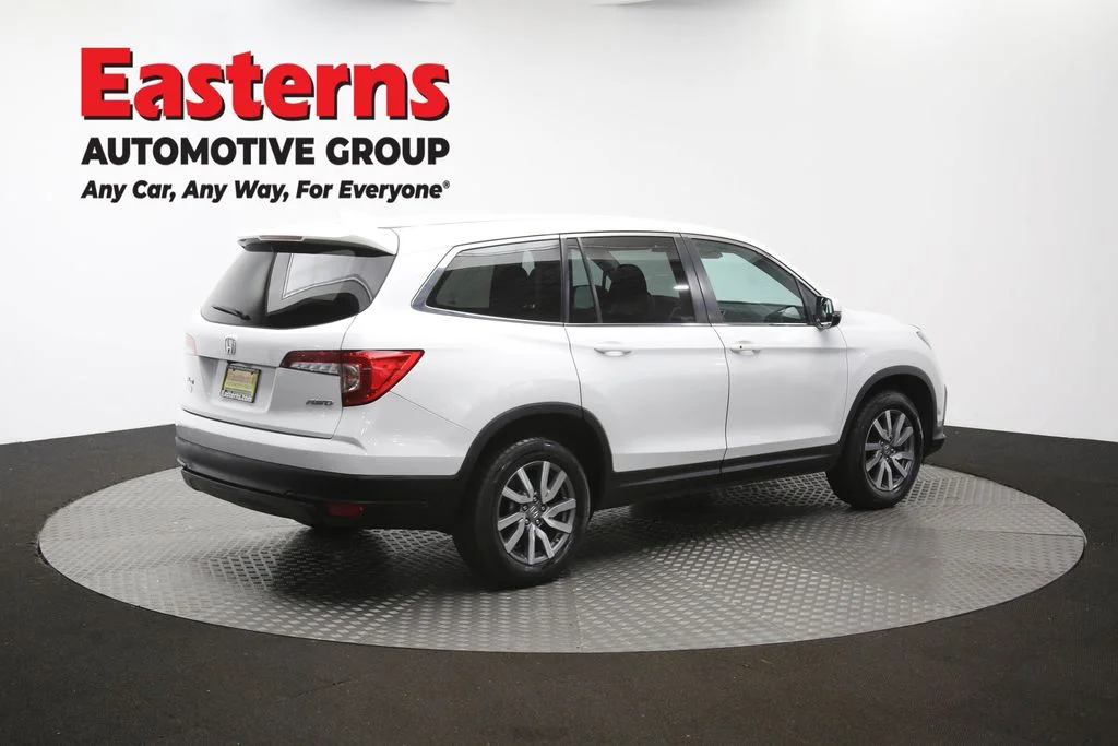 Used 2021 White Honda EX image 41