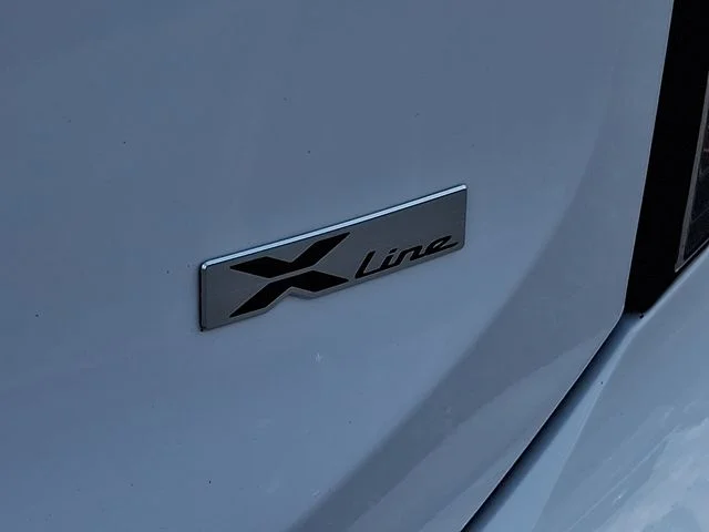 Used 2024 White Kia EX X-Line AWD image 31
