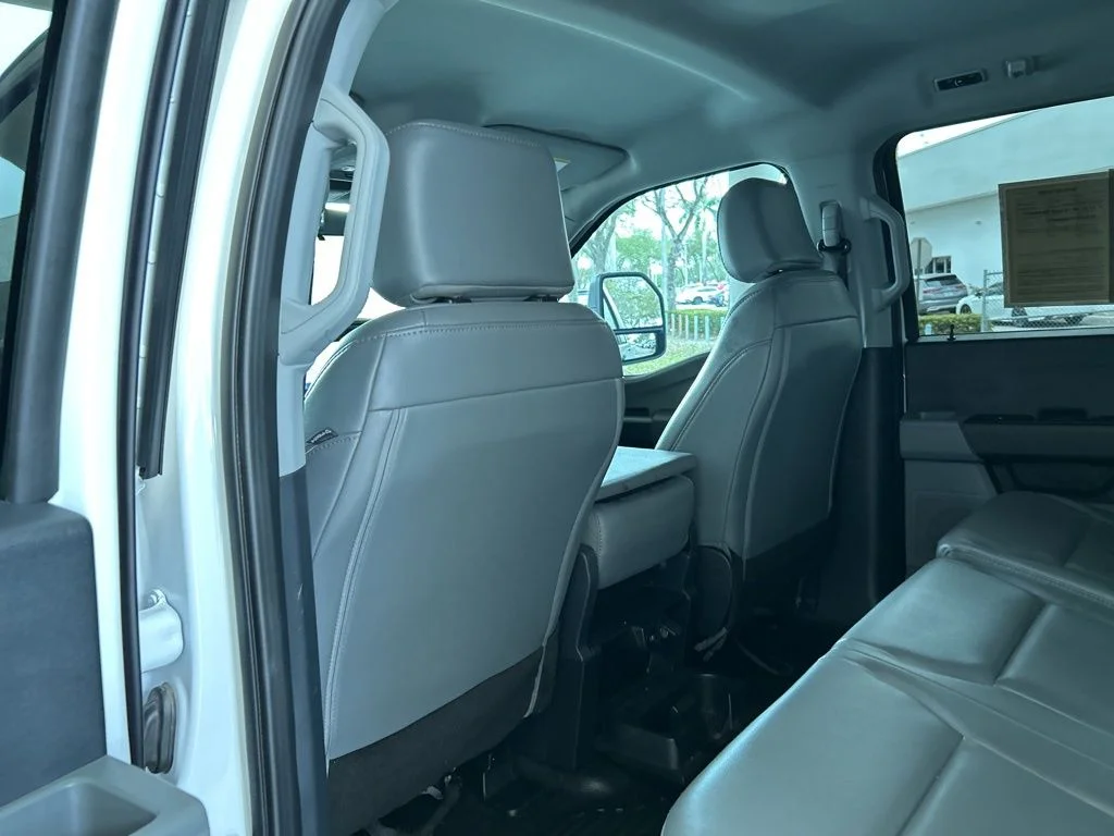 Used 2025 White Ford XL image 38