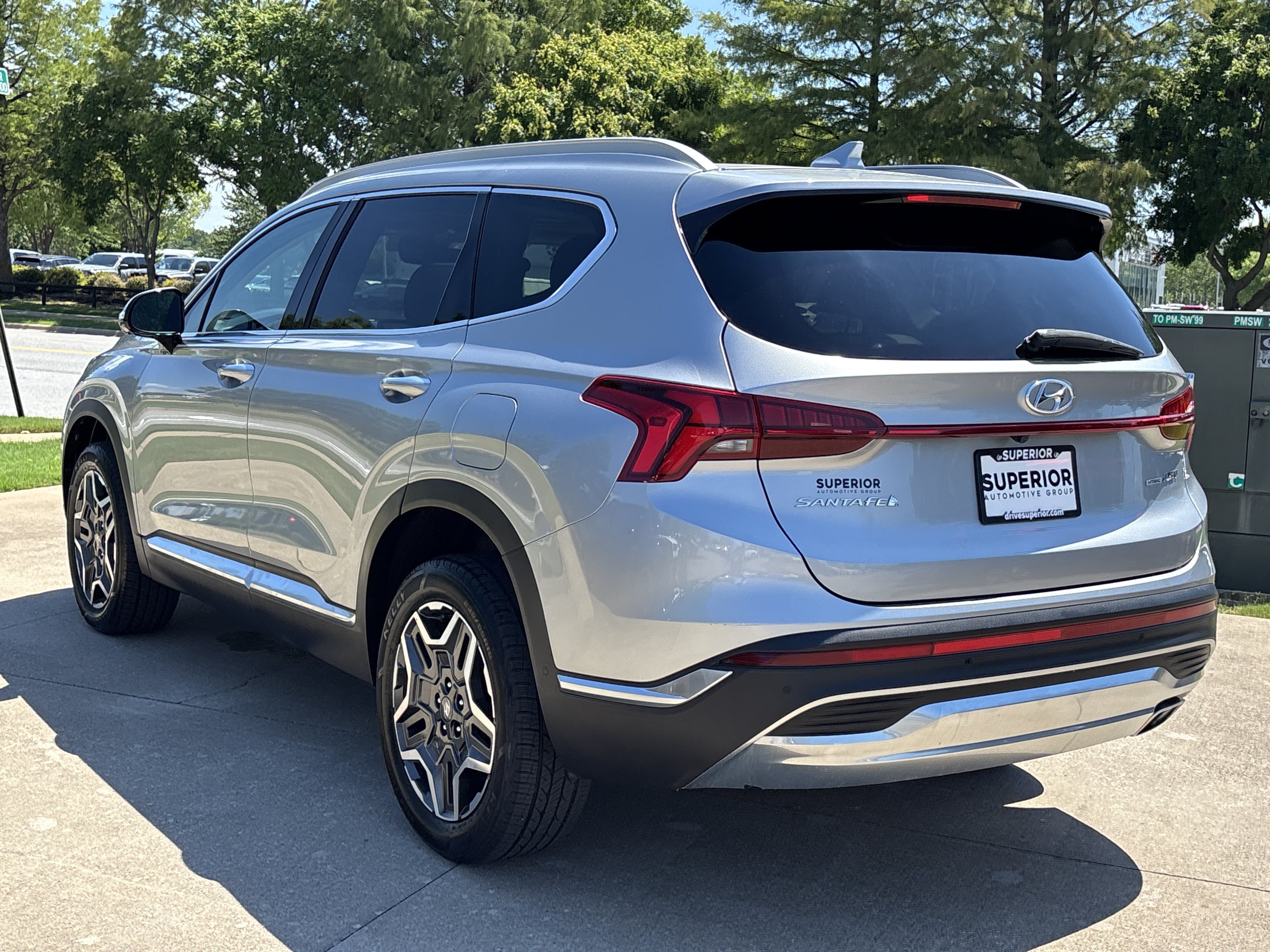 2023 Hyundai Santa Fe Limited - Photo 10