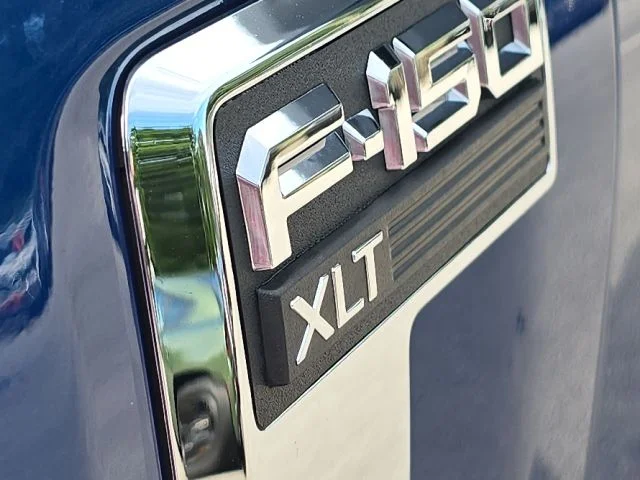 Used 2023 Blue Ford XLT image 9