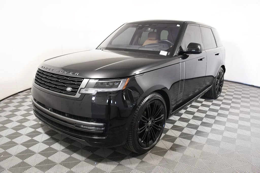 2023 Land Rover Range Rover 3.0 SE SWB's photo