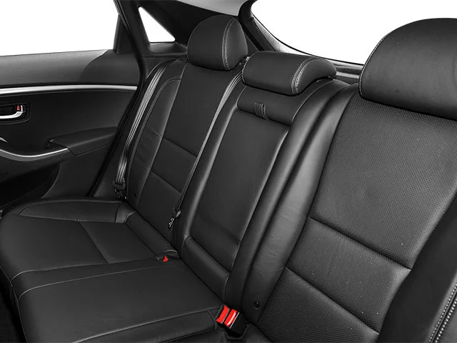 Used 2014 Geranium Red Hyundai  image 17