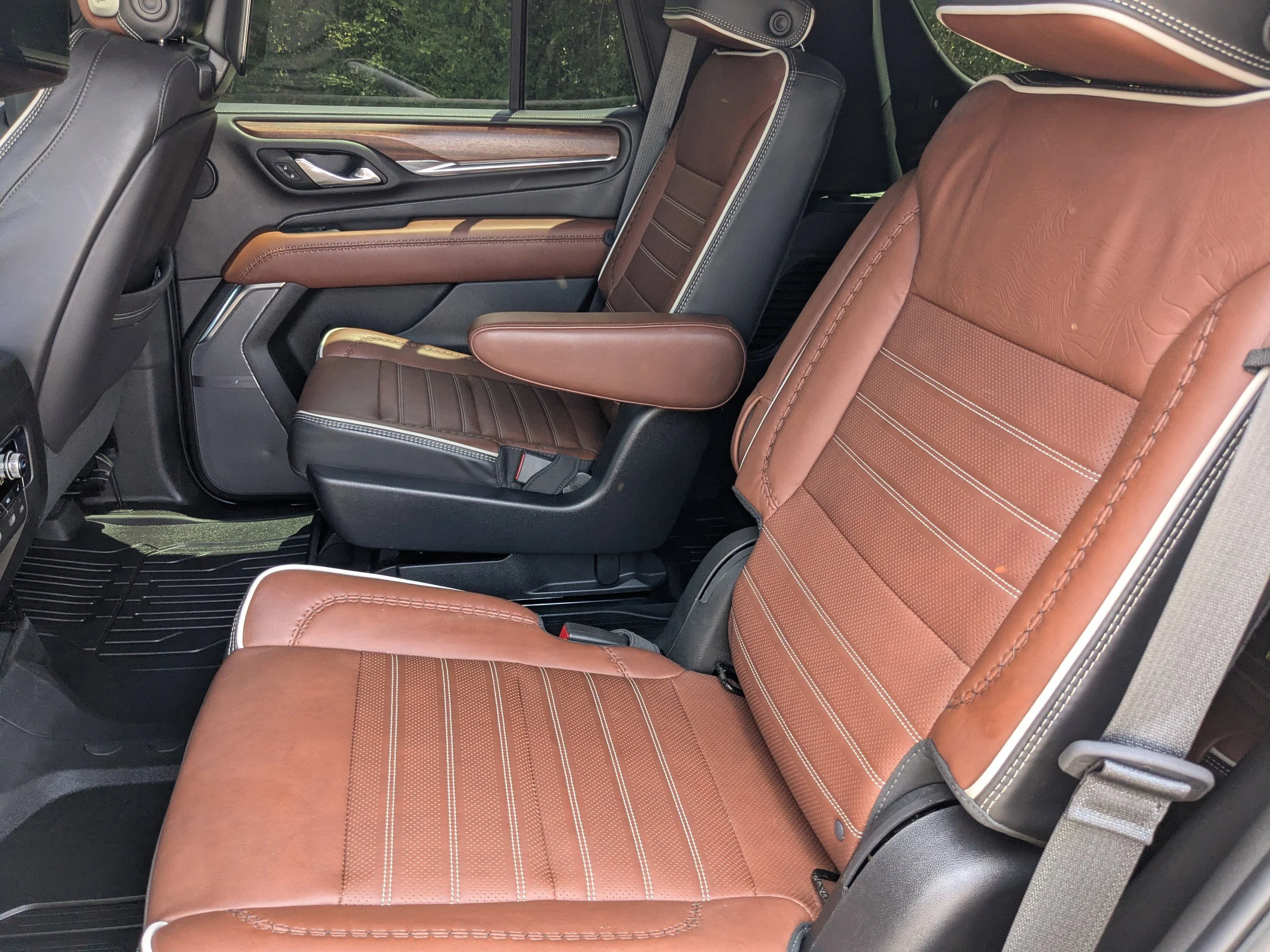 Used 2023 Onyx Black GMC Denali Ultimate image 14
