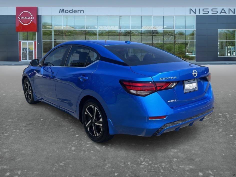 Used 2025 Electric Blue Metallic Nissan SV image 7
