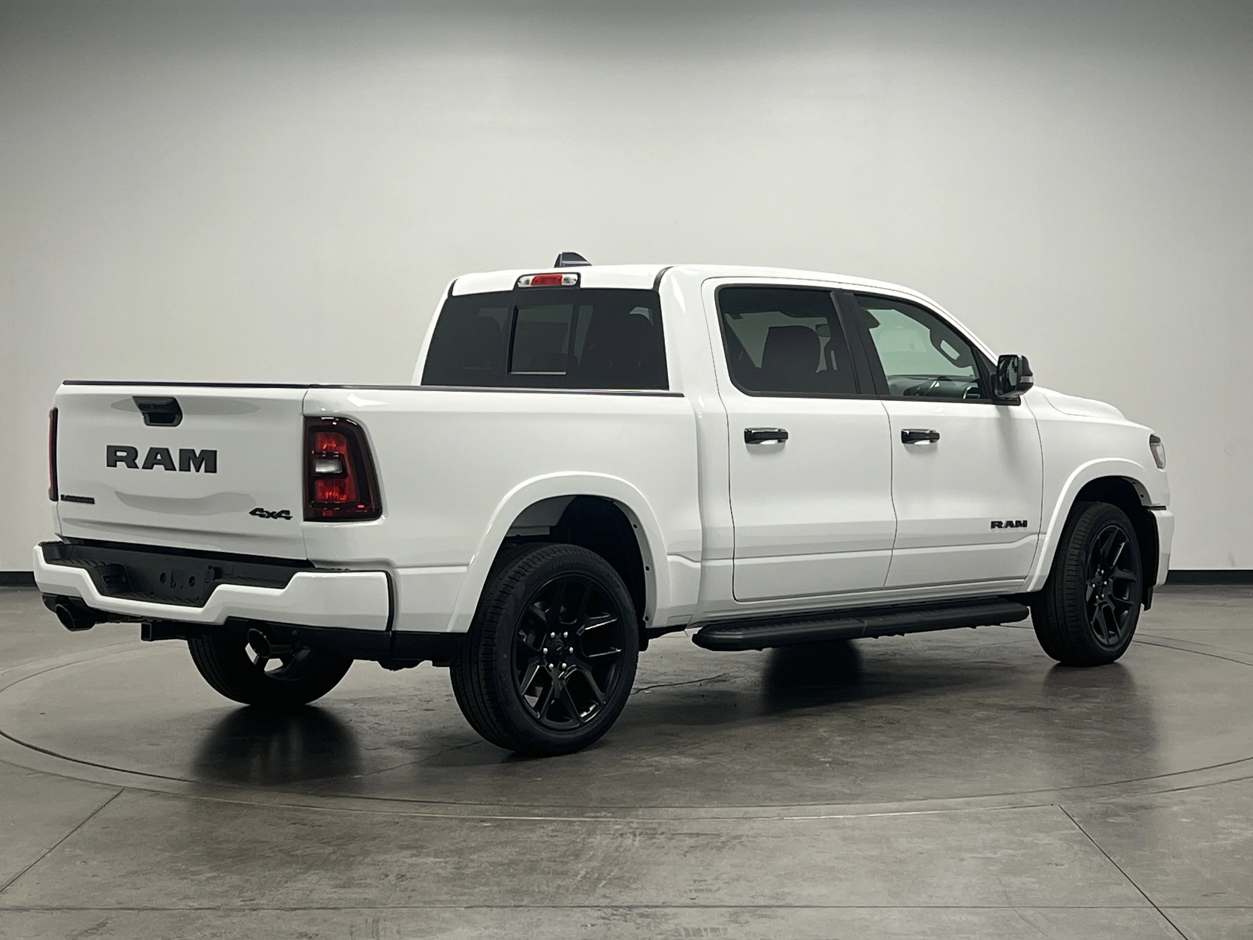 2026 RAM 1500 Laramie - Photo 8