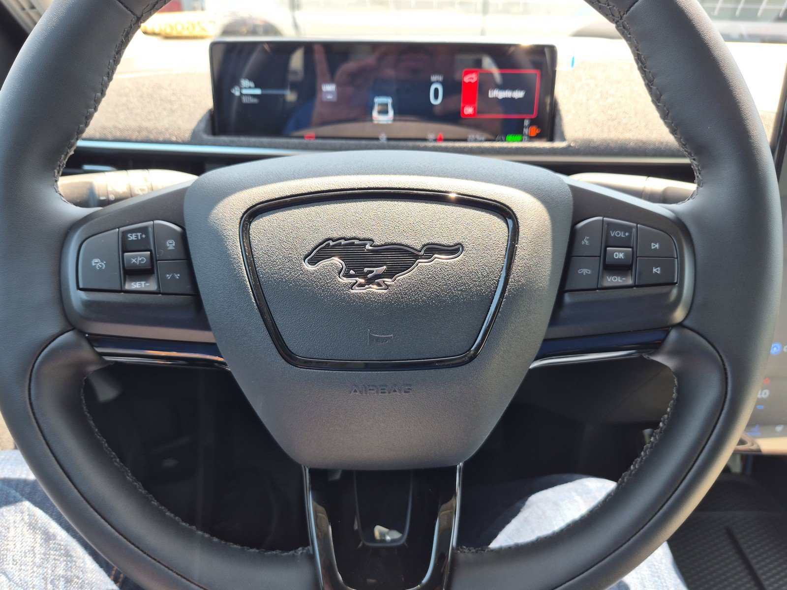 New 2026 Star White Metallic Tri-coat Ford Premium image 24