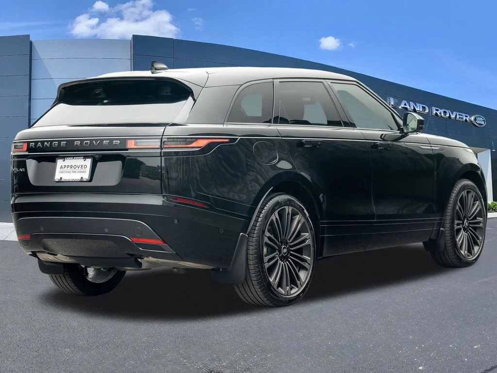 Certified Used 2026 Black Land Rover Dynamic SE image 4