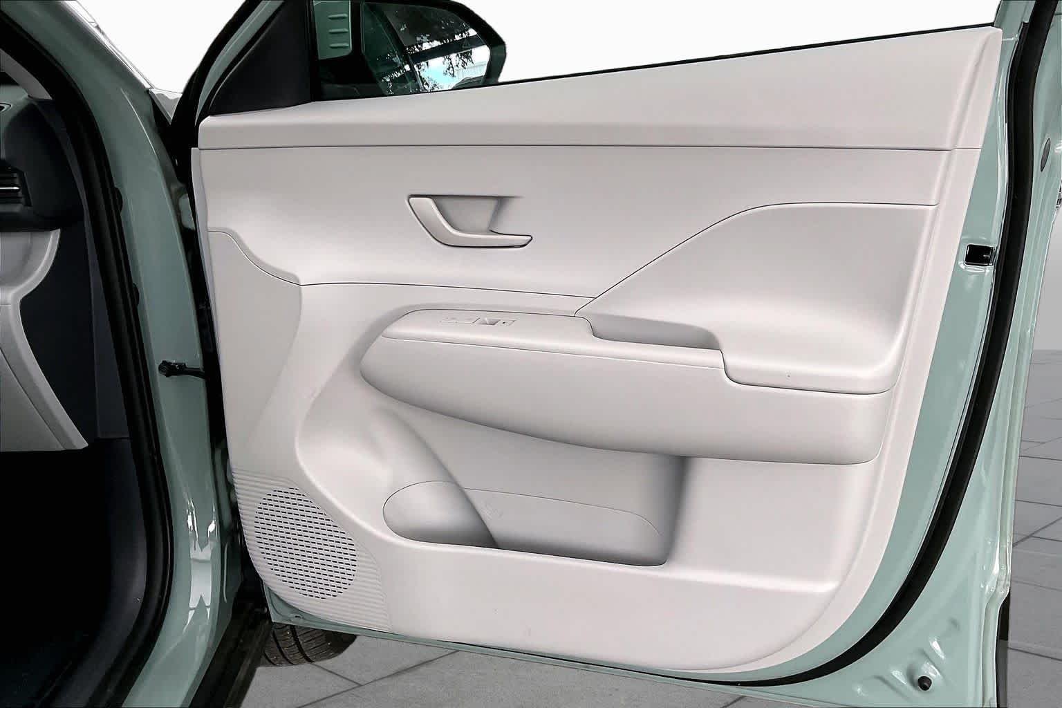 Used 2025 Mirage Green Hyundai SEL image 23