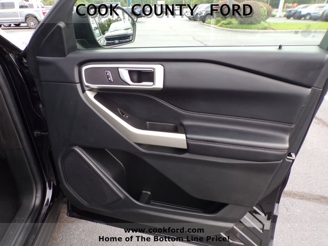 Used 2022 Agate Black Metallic Ford XLT image 24