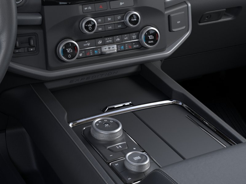 New 2022 Agate Black Metallic Ford XLT MAX image 15