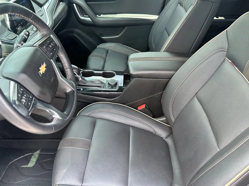 Used 2022 Silver Chevrolet Premier image 10