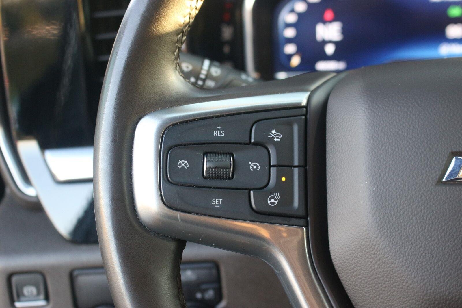 Used 2025 Cypress Gray Chevrolet LT image 21