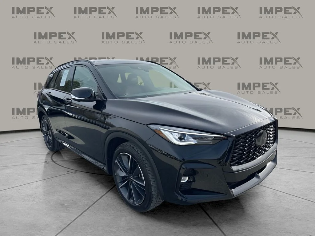 Used 2025 Black INFINITI SPORT image 7