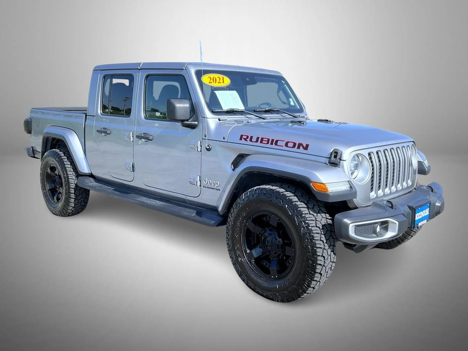 Used 2021 Silver Jeep Overland image 3
