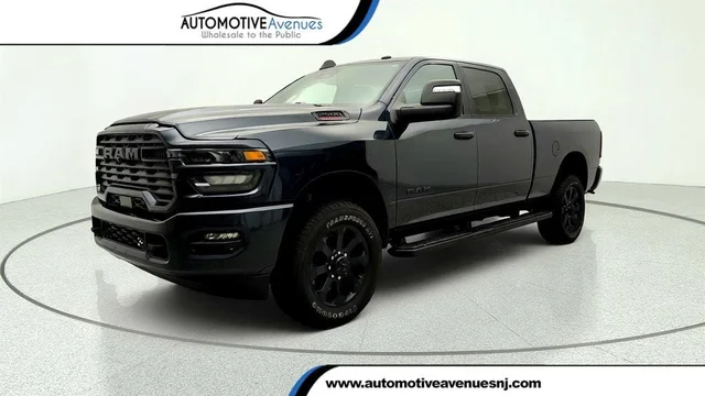 2025 Ram 2500 Big Horn 4x4 Crew Cab 6'4'' Box Night Edition w/ Level 1+ Pkg