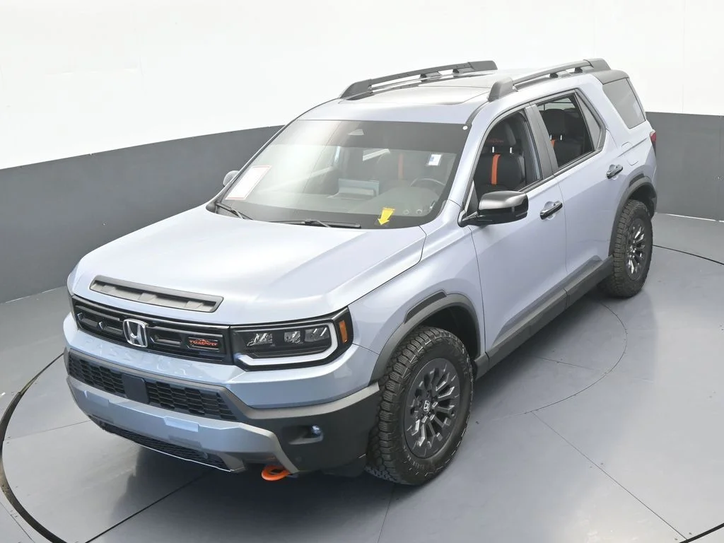 Used 2026 Sonic Gray Pearl Honda TrailSport image 48