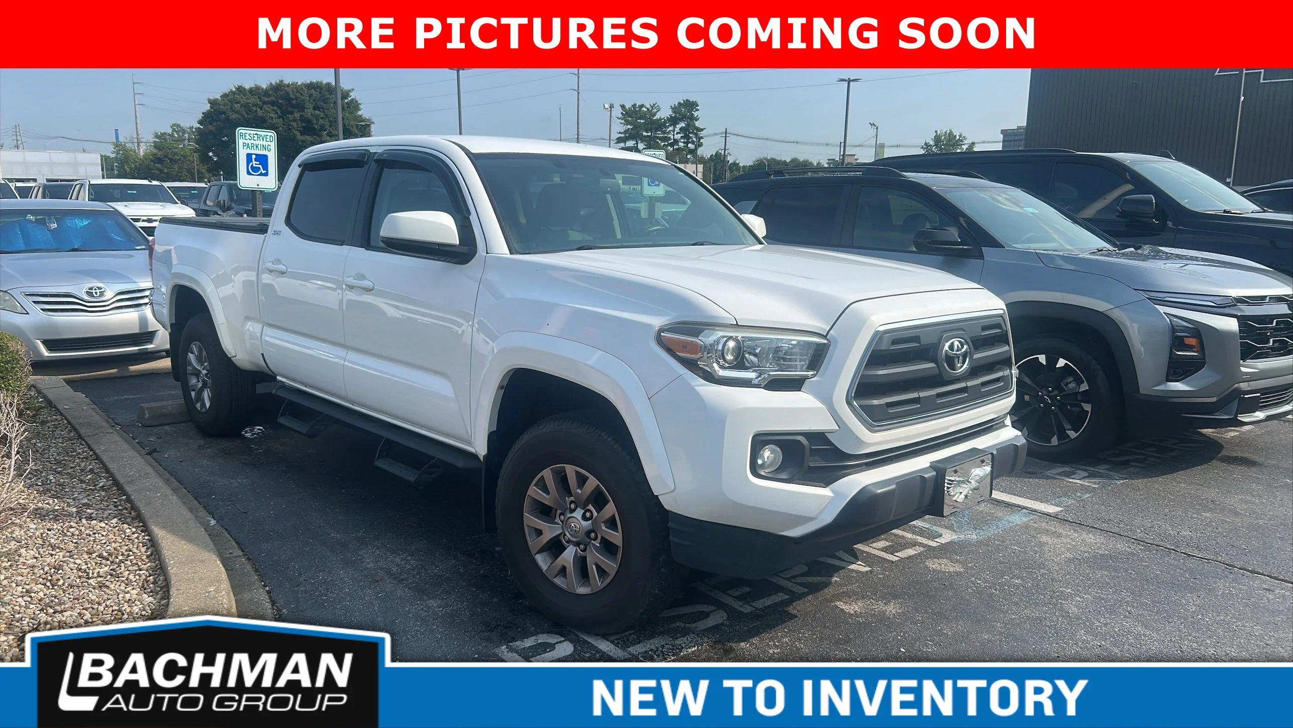Used 2016  Toyota  image 1