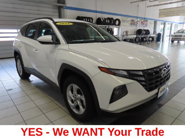 Used 2024 White Pearl Hyundai SEL image 16