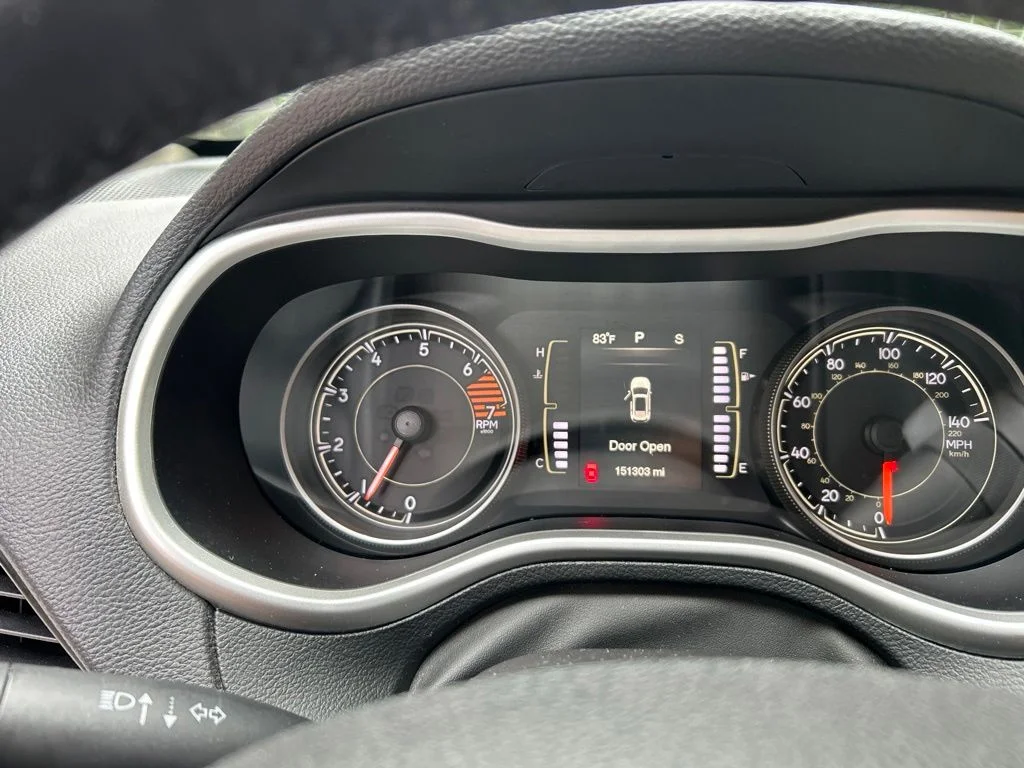 Used 2016 Black Jeep Latitude image 20