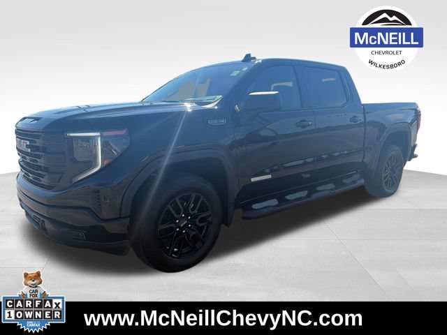 Used 2025 Onyx Black GMC Elevation image 3
