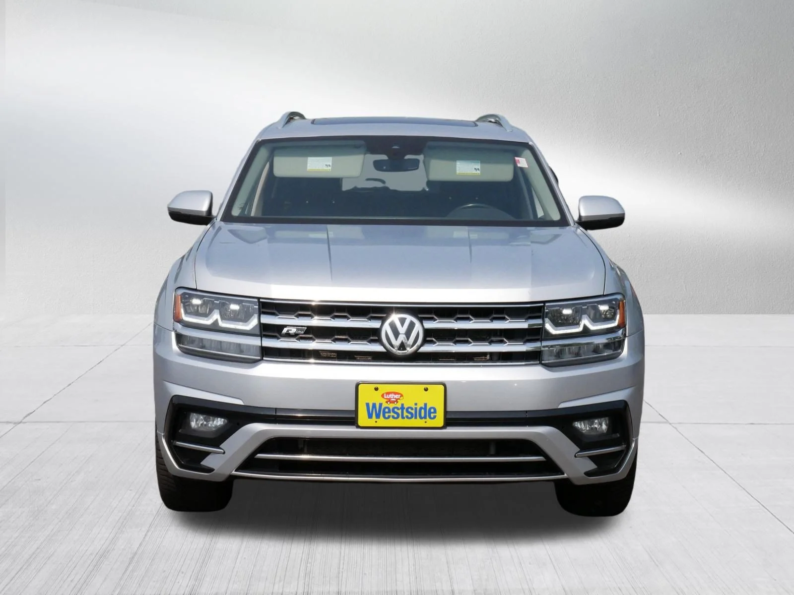 Used 2019 Volkswagen Atlas SE R-Line w/Tech with VIN 1V2XR2CA8KC610796 for sale in St. Louis Park, MN