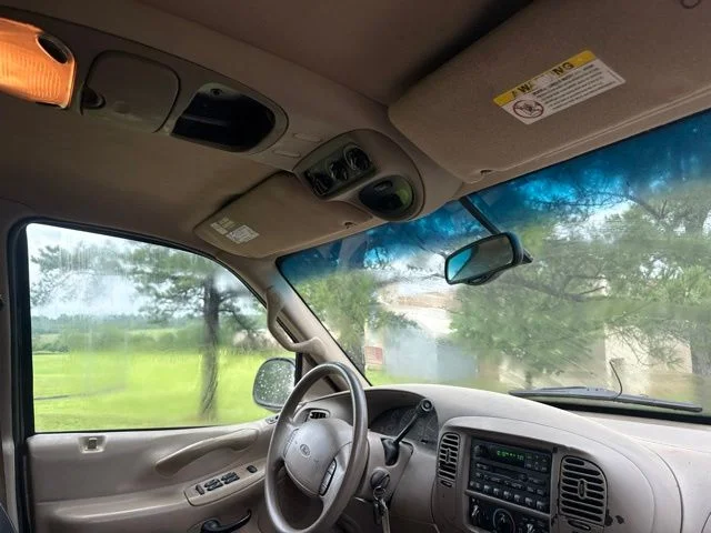 Used 2002 Beige Ford XLT image 25