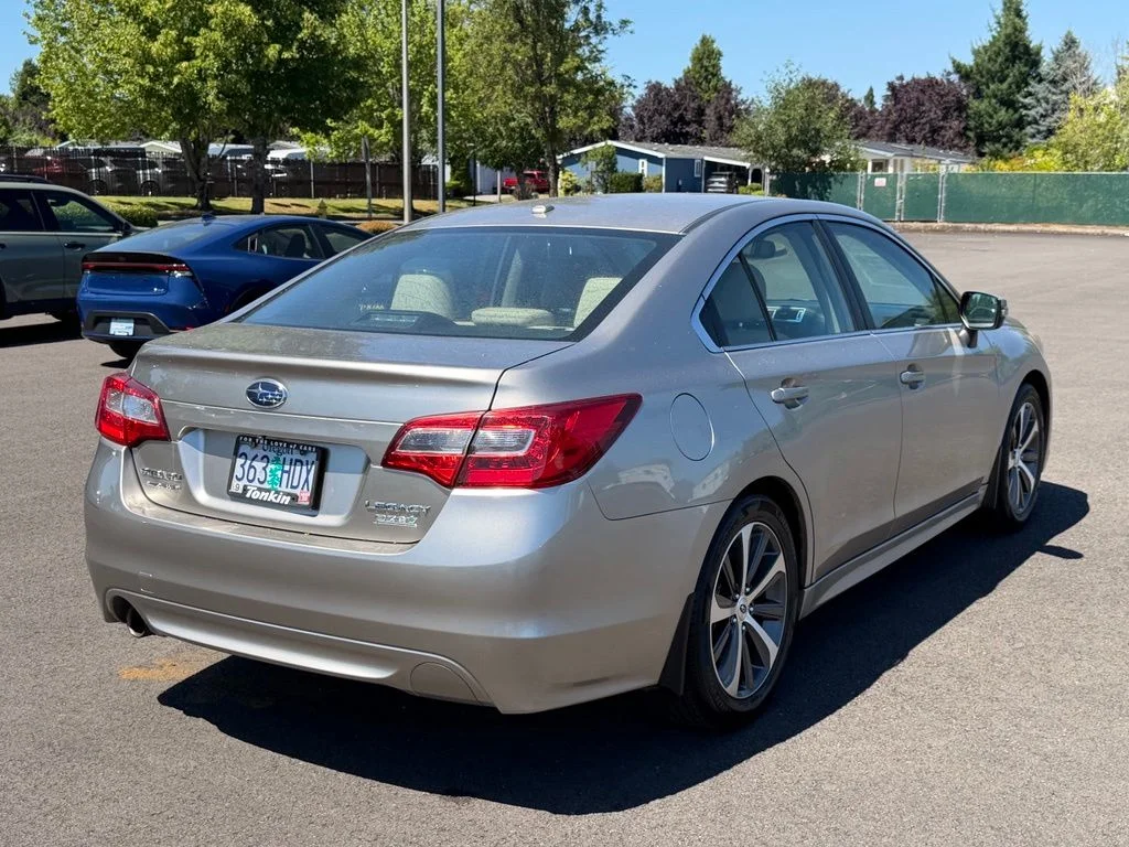 Used 2015 Tungsten Metallic Subaru 2.5i image 8