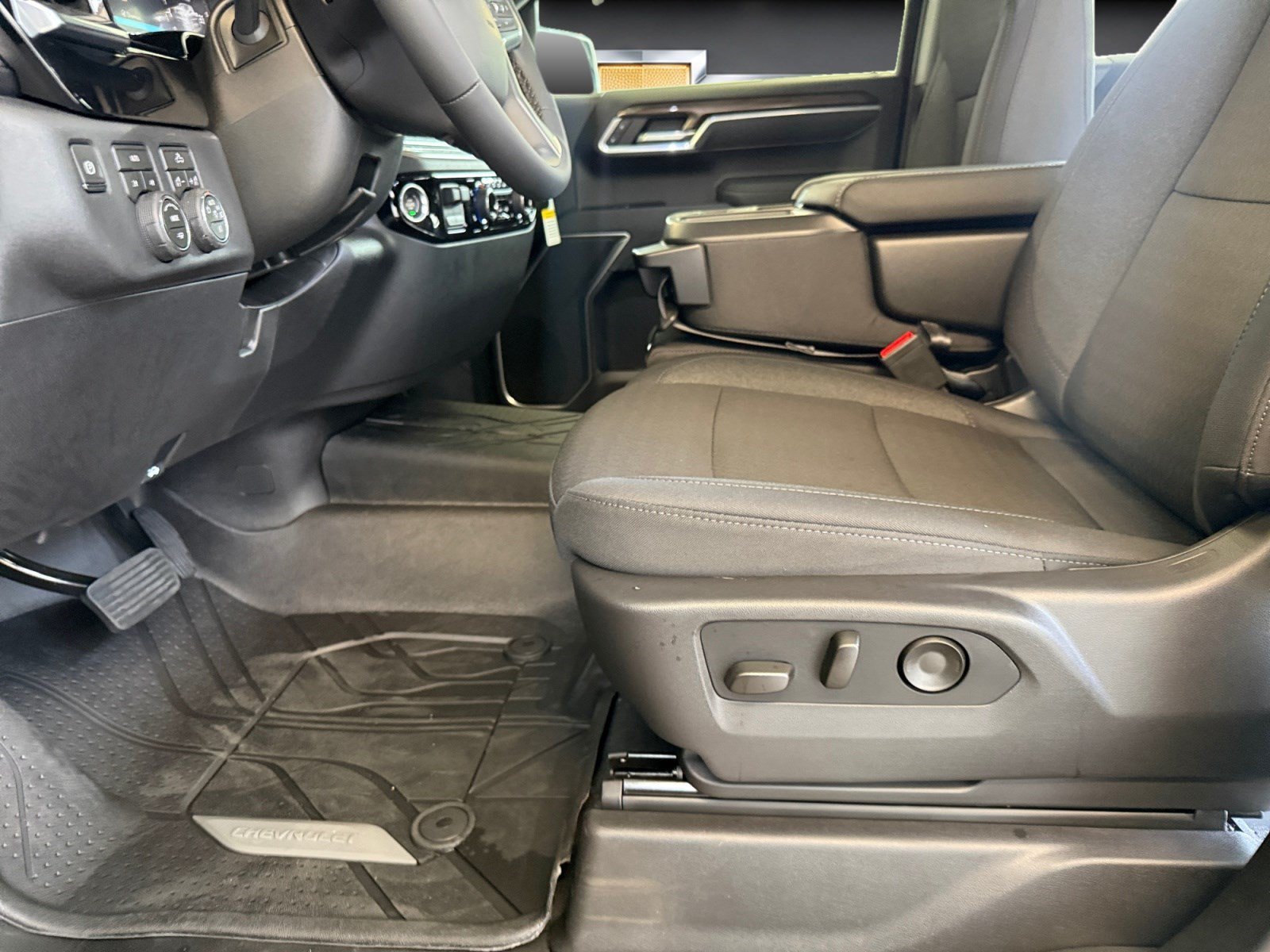 New 2026 Sterling Gray Metallic Chevrolet RST image 11