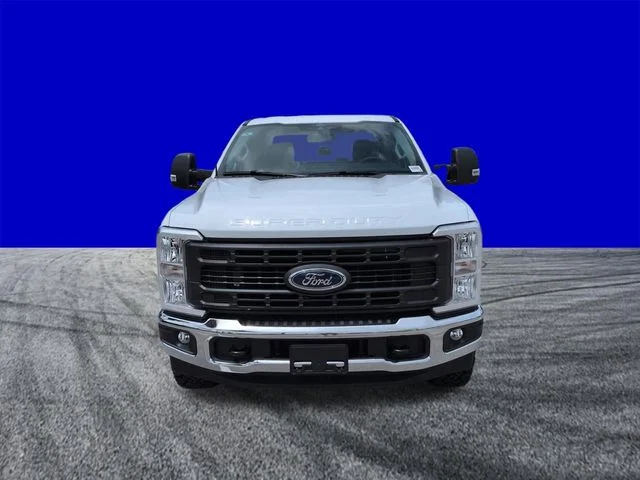 New 2026 Oxford White Ford F-250® XL image 9