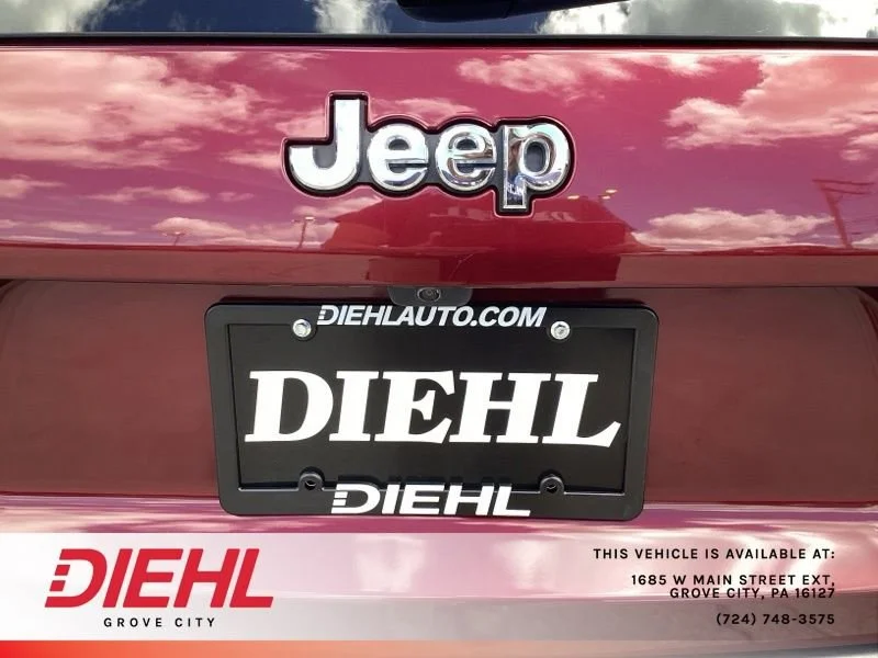 Used 2020 Red Jeep Latitude Plus 4x4 image 11