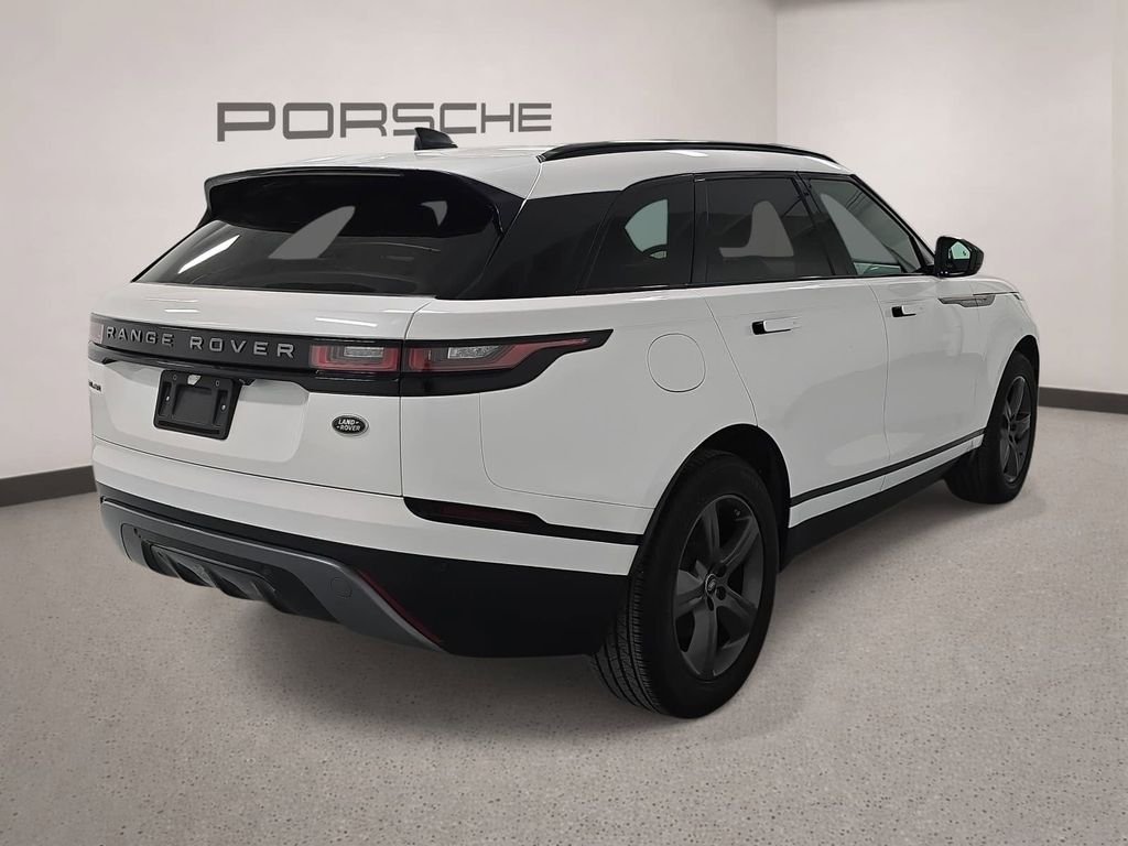 Used 2022  Land Rover P250 R-Dynamic S image 7