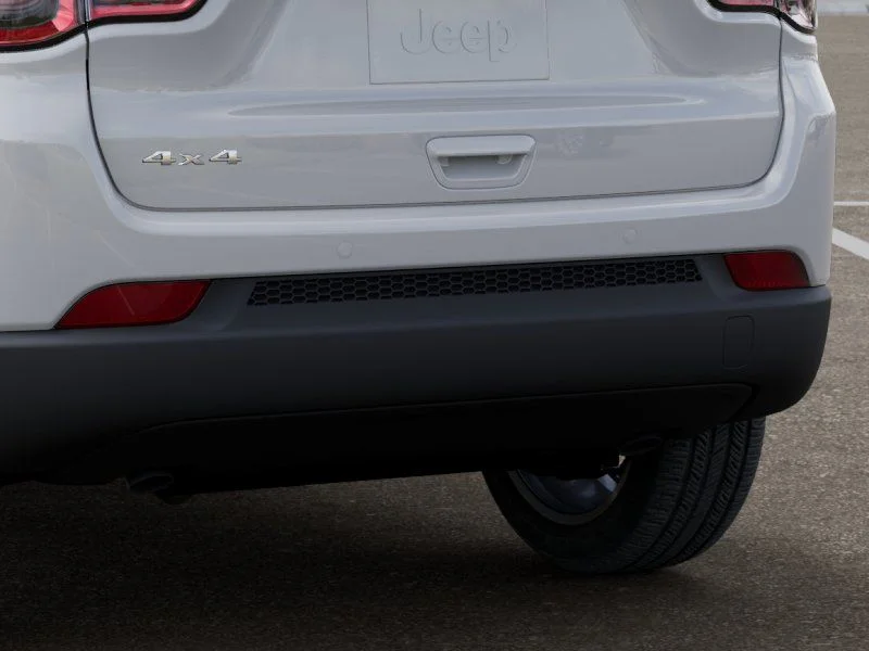New 2026 Bright White Clear-Coat Exterior Paint Jeep Limited image 14